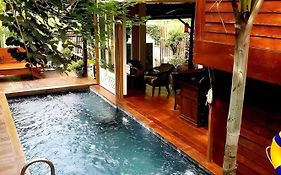 Seven Senses Guesthouse